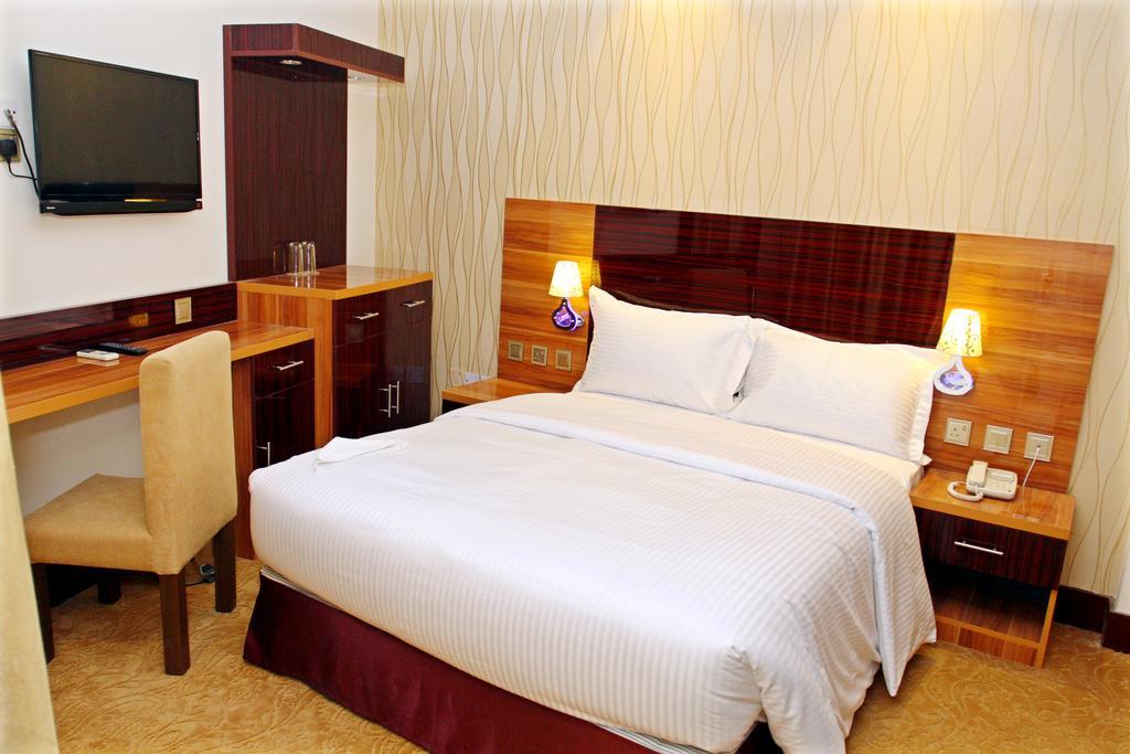 Fal Hotel L.L.C Dubai Oda fotoğraf